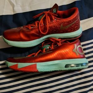 Nike KD Christmas Edition Basketball Shoes